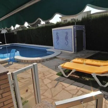En Ametlla De Mar 12 Personas Con Piscina Privada Y Acceso Directo A La Playa - Hisp-217-223
